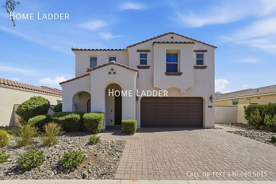 9504 E Theia Dr