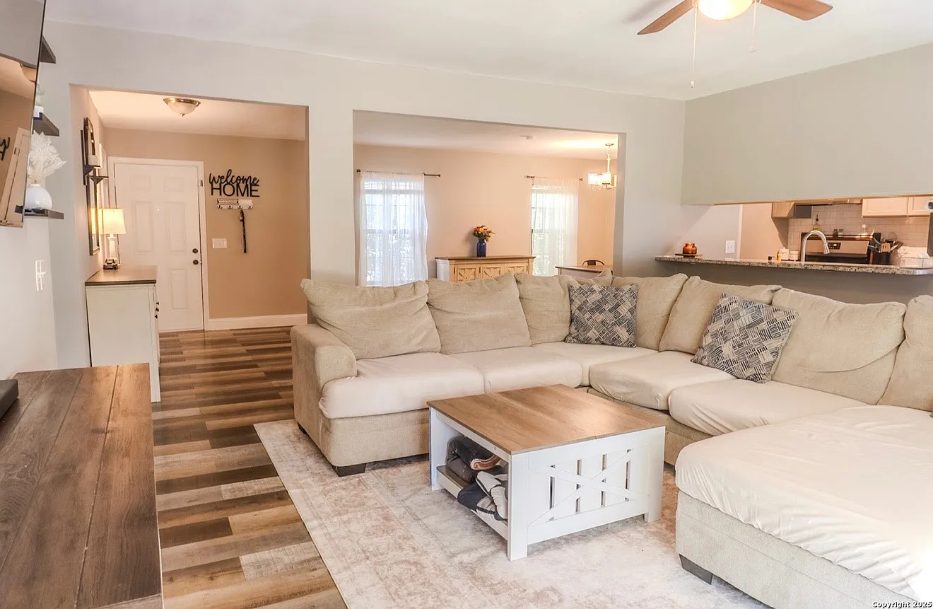 3 bed, 1470 sqft, $1,850 — Photo 2