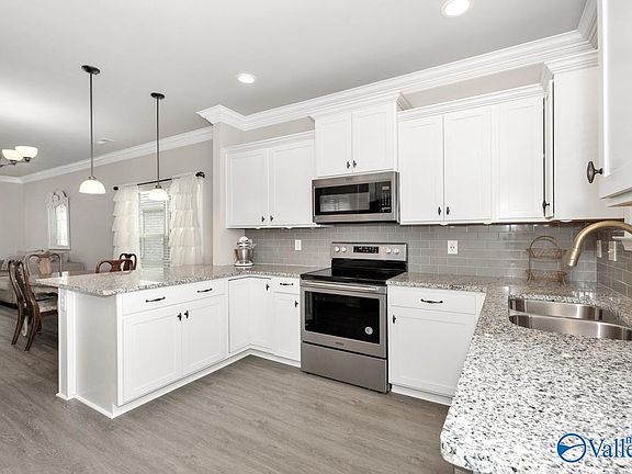 4th image of 112 Elledge Farm Dr
