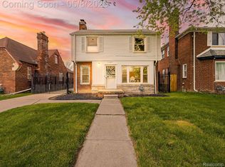 16207 Harlow St, Detroit, MI 48235