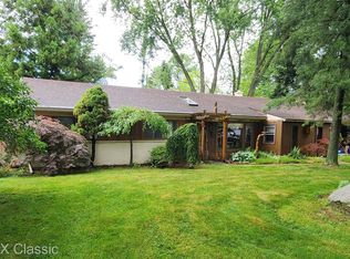 6388 Hermana Rd, West Bloomfield, MI 48324