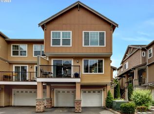 705 NW Falling Waters Ln UNIT 105, Portland, OR 97229