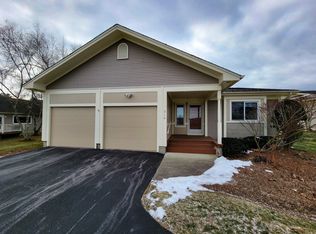 210 Meadowrun Rd, Williston, VT 05495