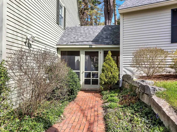 22 Governor Square #22, Peterborough, NH 03458