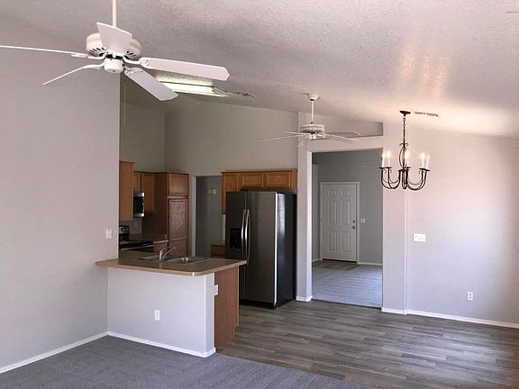 48D41071-AF7D-44B0-B412-12A6453DB0A7