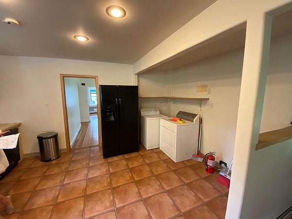 5th image of 20968 3rd St