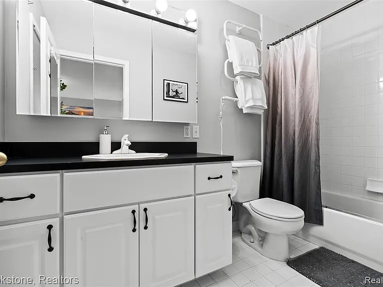 400 La Plaza Ct — Photo 29