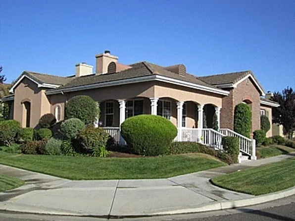 618 E Lewis Rd, Santa Maria, CA 93455