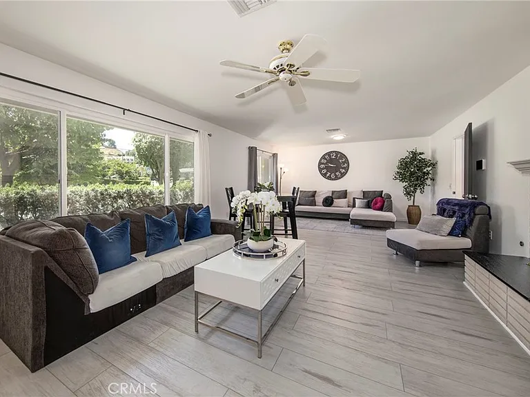 25050 Lawton Ave — Photo 3