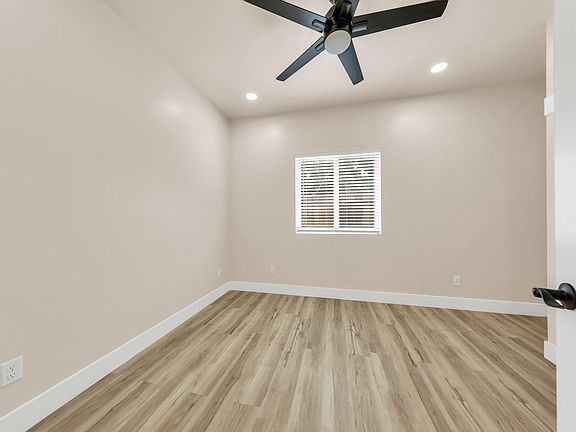 5th image of 11 Circle St