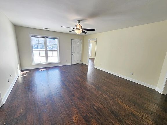 4th image of 1273 Ball Park Ave NE