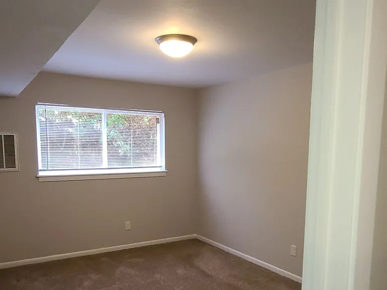 Green Springs Village Apartments - Birmingham, AL — Photo 18