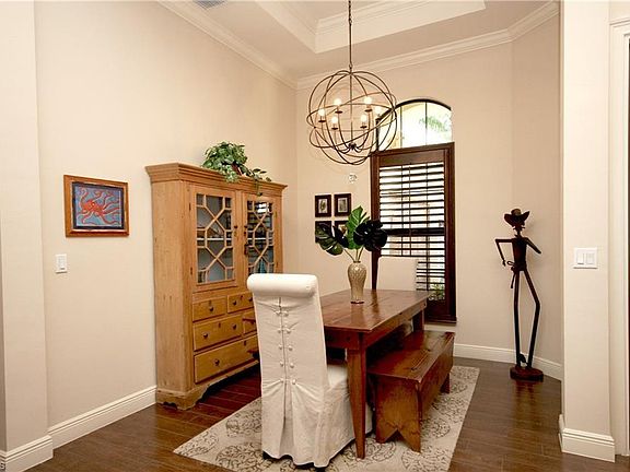 5th image of 3760 River Point Dr