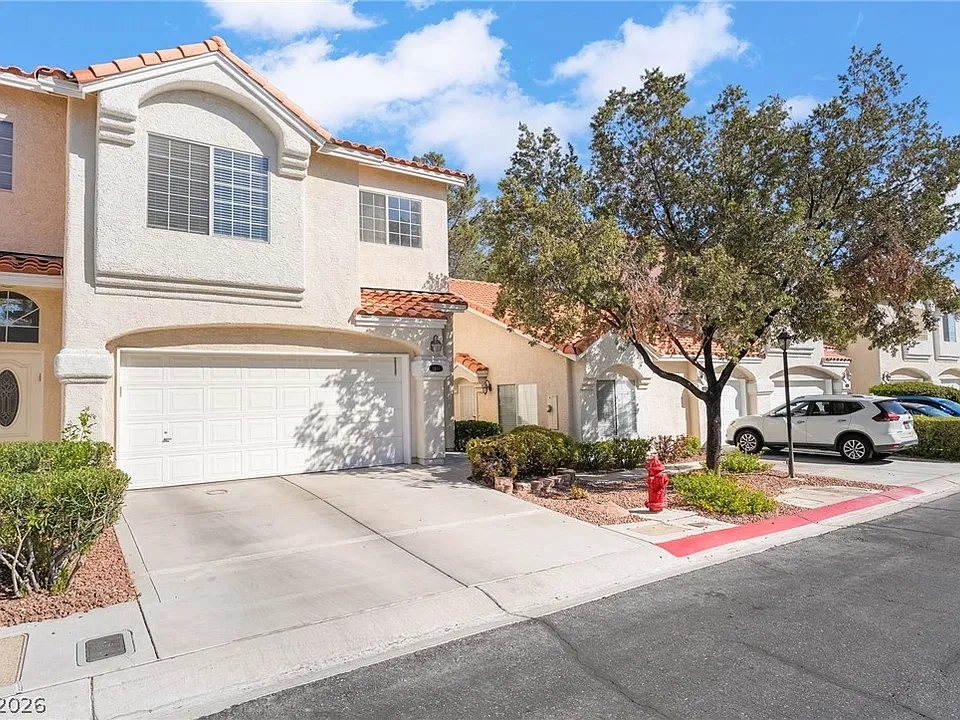 5934 Greenery View Ln