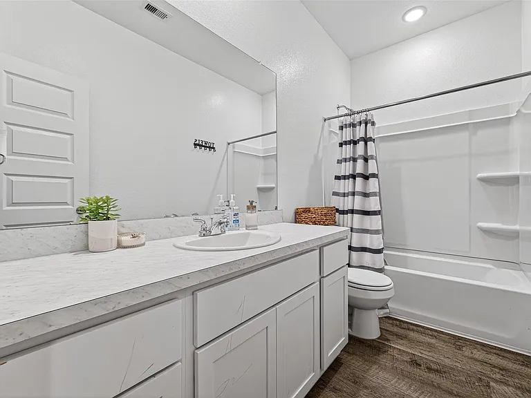 8006 Barret Travis Ct — Photo 3