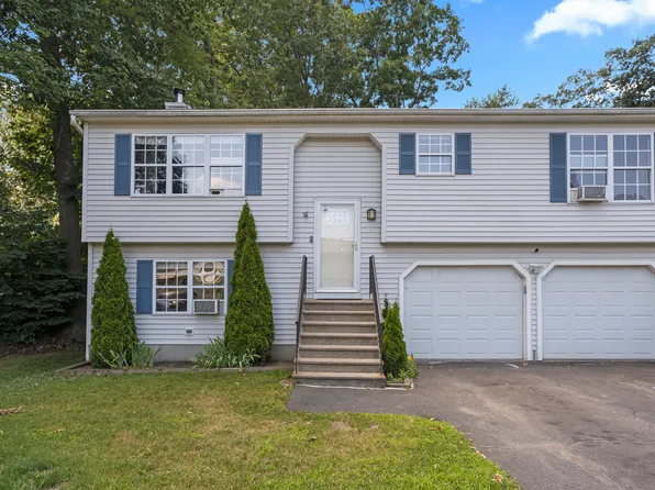 33 Woodglen Drive, Waterbury, CT 06705
