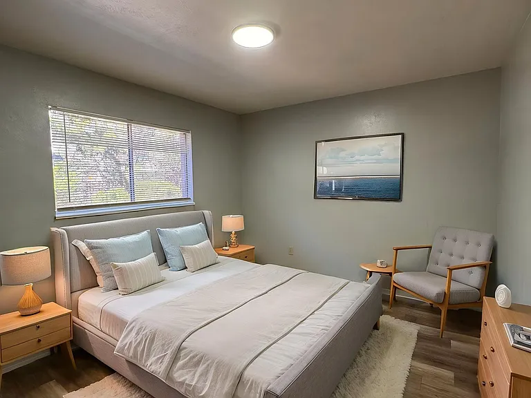 Parklane Apartments — Photo 5