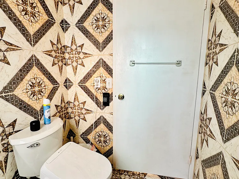 2508 Euclid Ave — Photo 9