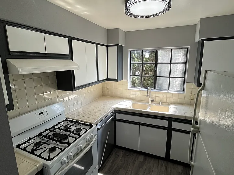 4418 Colfax Ave #2 — Photo 5
