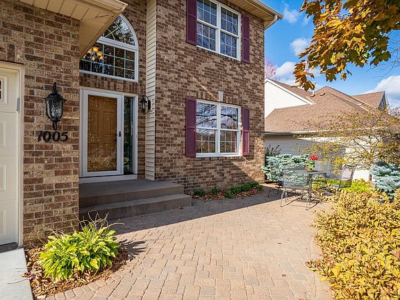 4th image of 1005 Lake Susan Hills Dr