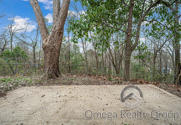 1830 Christian St — Photo 40