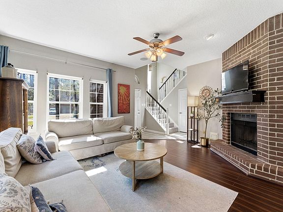 5th image of 31 N Pathfinders Cir