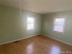 5 Louis Ave — Photo 5