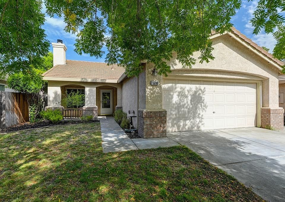 1st image of 1510 Alyssum Way