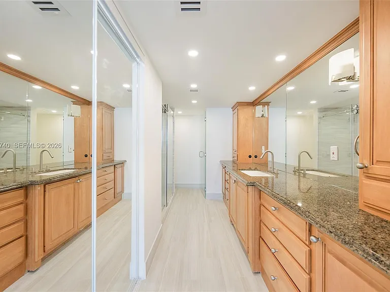 2100 S Ocean Ln #601 — Photo 11