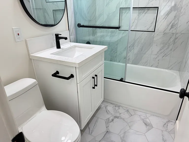 372 S Los Robles Ave #2 — Photo 8