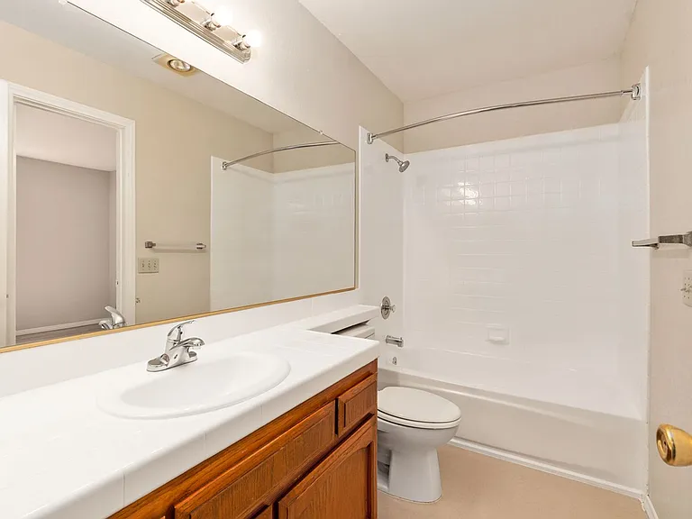 Casa Lane Townhomes — Photo 28