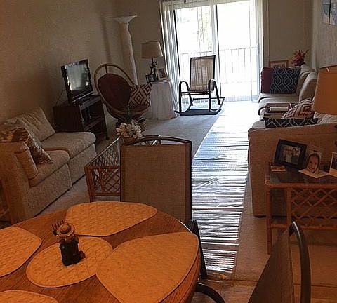 Dining/living room