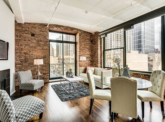 2nd image of 1322 S Wabash Ave APT 609
