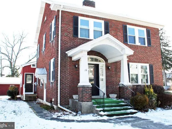 16 E Marble St, Mechanicsburg, PA 17055