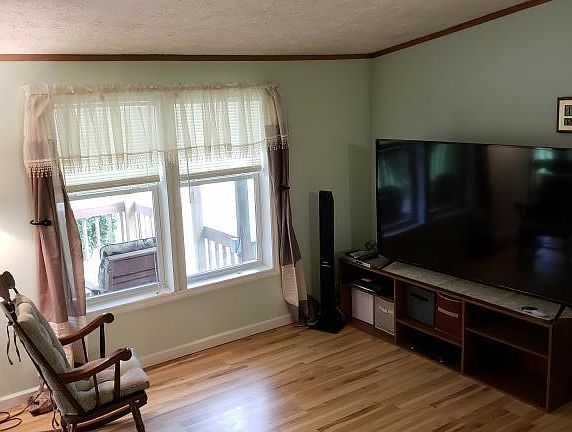 3rd image of 11146 Dogwood Dr