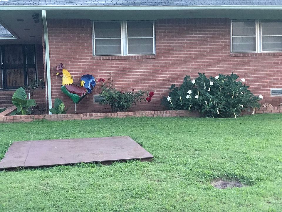 Front flower bed