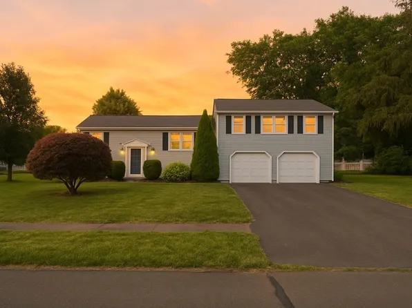 144 Mallard Cir, Agawam, MA 01001