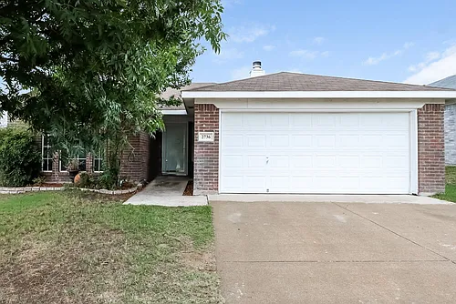 2736 Cochran Way Photo 1