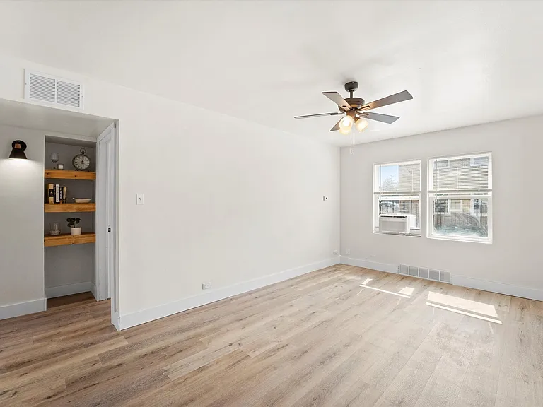 7411 N Wolcott Ave #1E — Photo 4