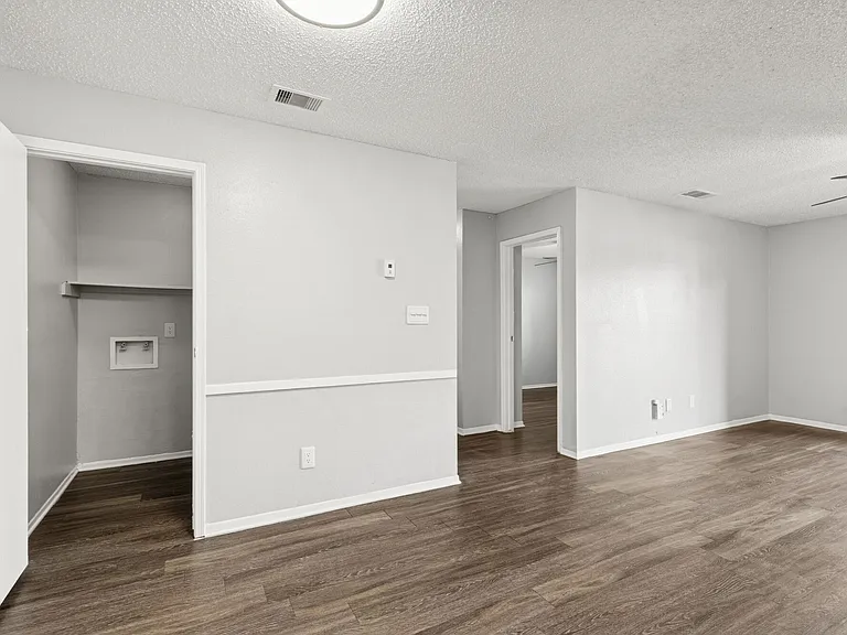 Belmont Place — Photo 24