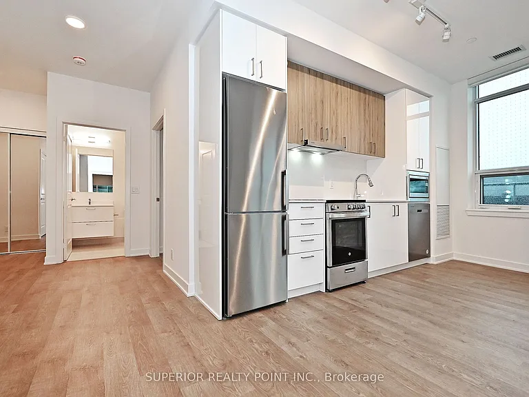 30 Upper Mall Way #A214 — Photo 28