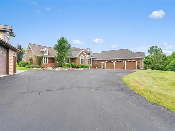 1851 N Chipman Rd, Owosso, MI 48867