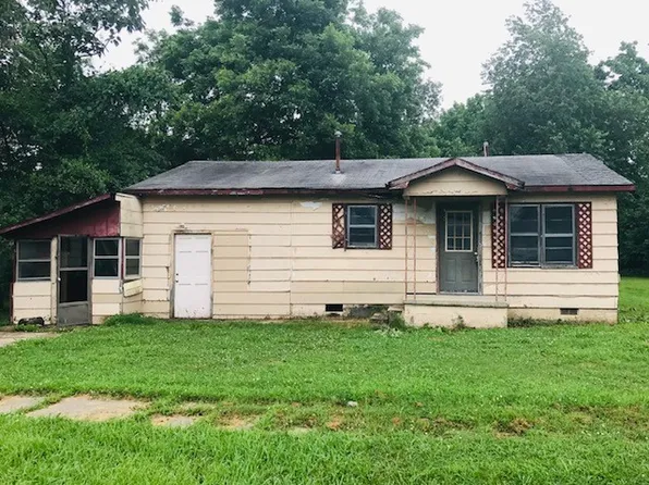305 S East St, Parma, MO 63870
