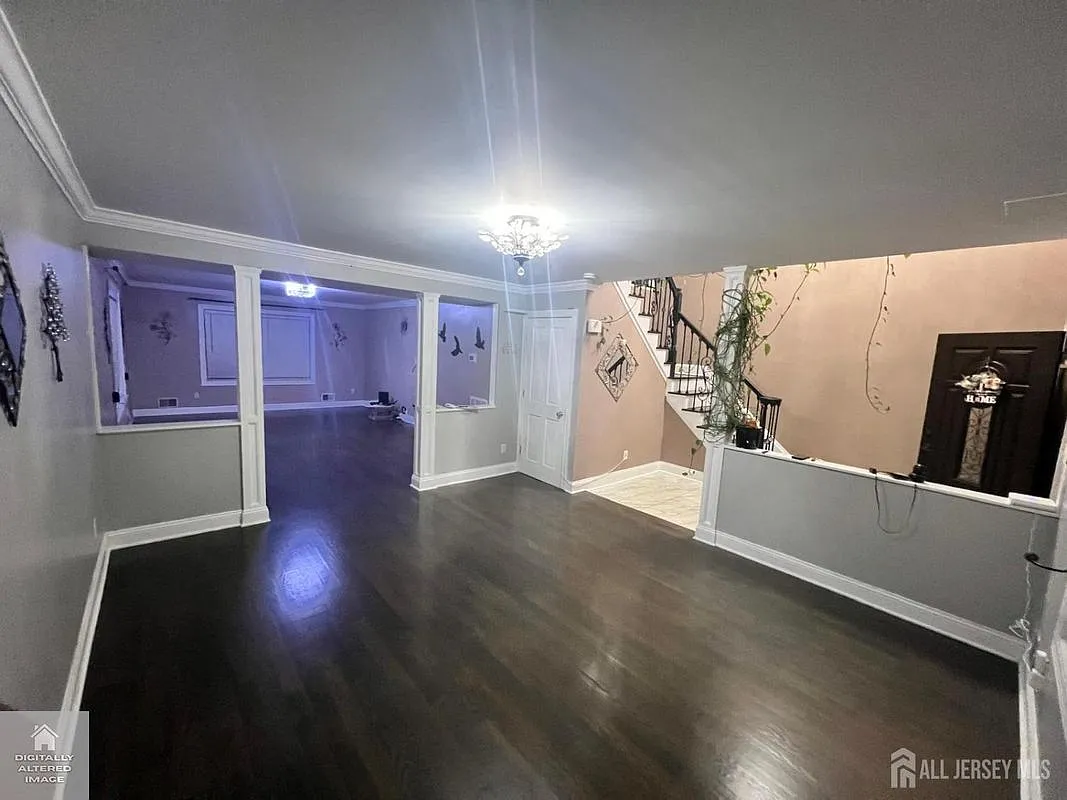4 bed, 3.0 bath, 2364 sqft, $4,500 — Photo 3