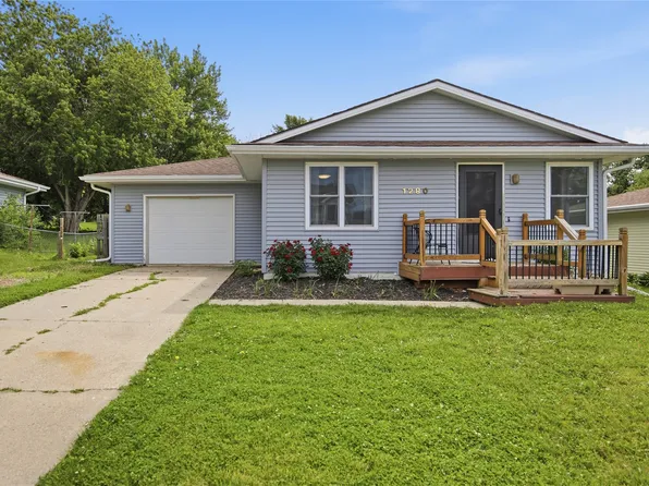 1280 Hardin Dr, Carlisle, IA 50047