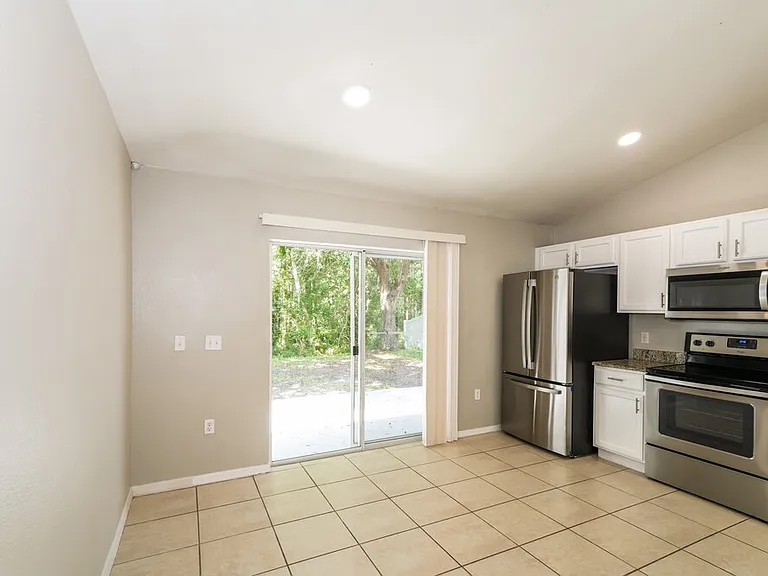17026 Ongar Ct — Photo 7