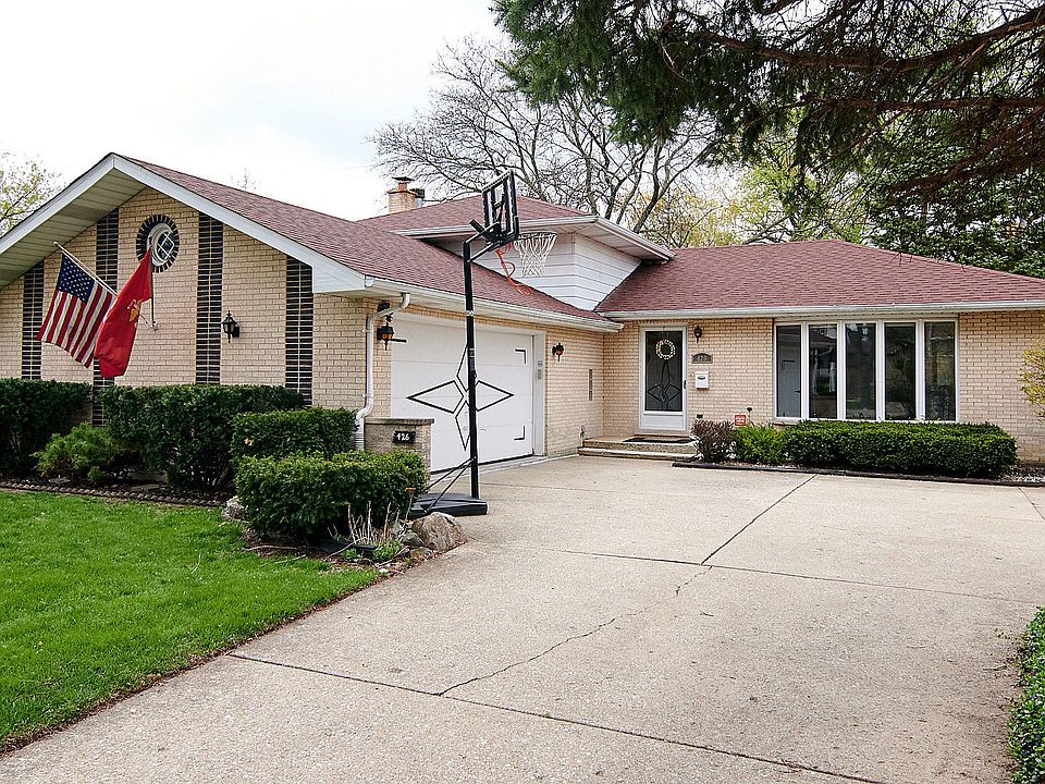 1st image of 426 Beach Ave