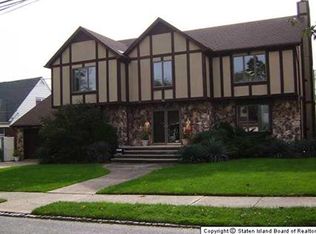 94 Delaware Ave, Staten Island, NY 10304