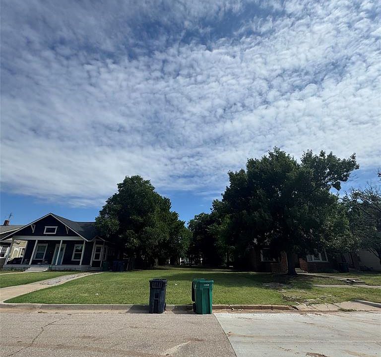 1st image of 1609 NW 29th St Lot 31 & 32