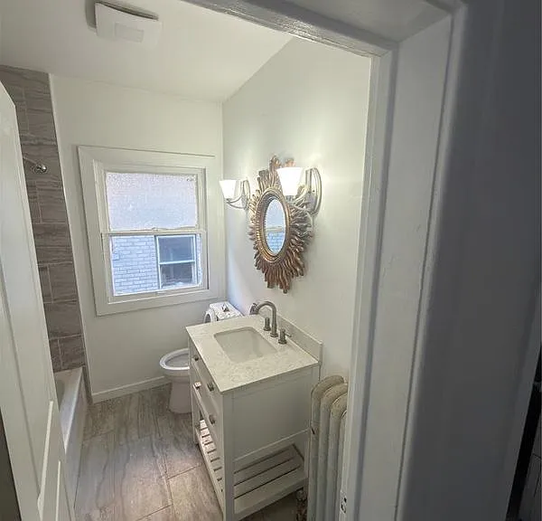 2490 Calvert St — Photo 3